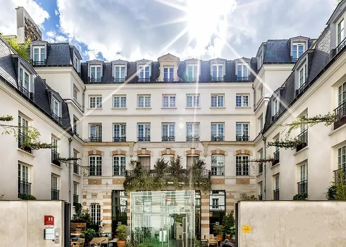 Kube Hotel Paris